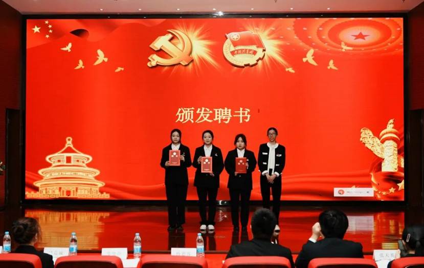 8badb18f40a539e0dacd97d1d1d8214bf940cae0